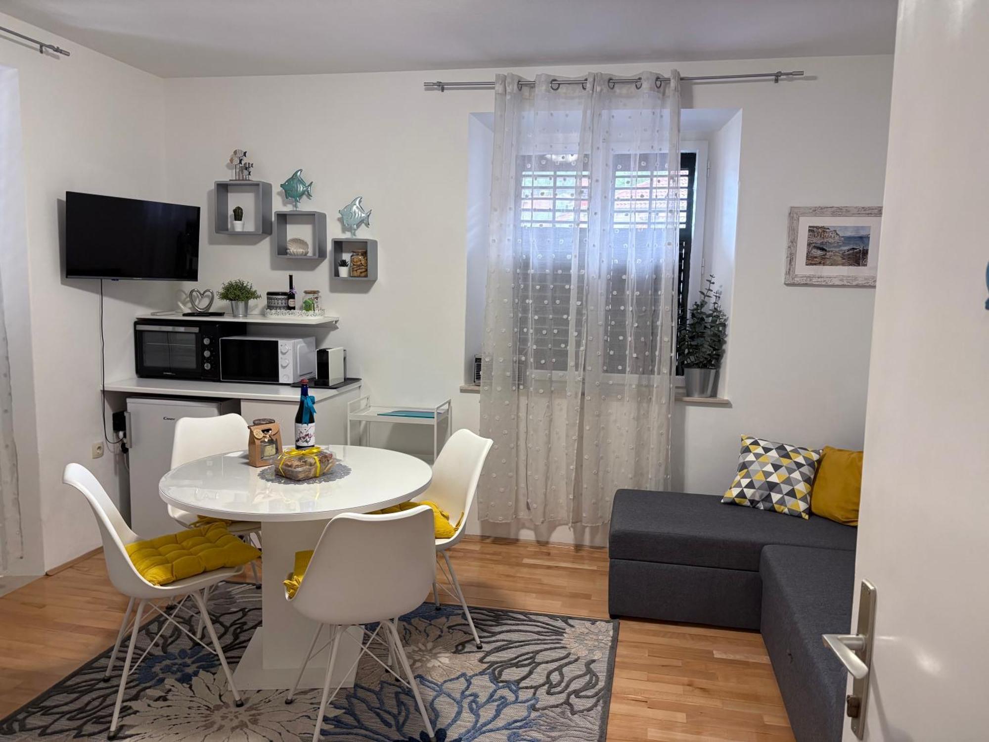Luka Pavo Apartment